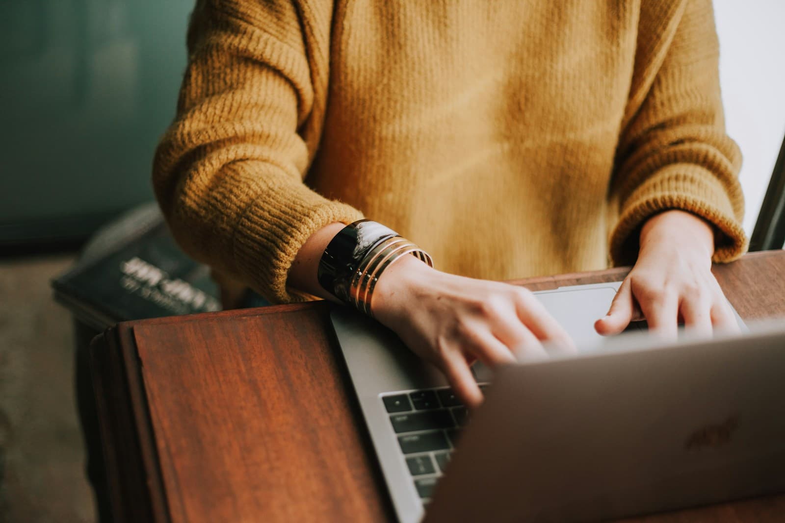 Data science research environment with code and datasets (photo on Unsplash)